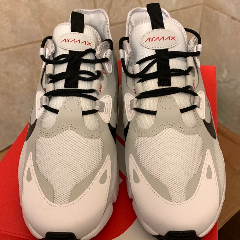 Nike Air Max Infinity 2 Brand New in Box